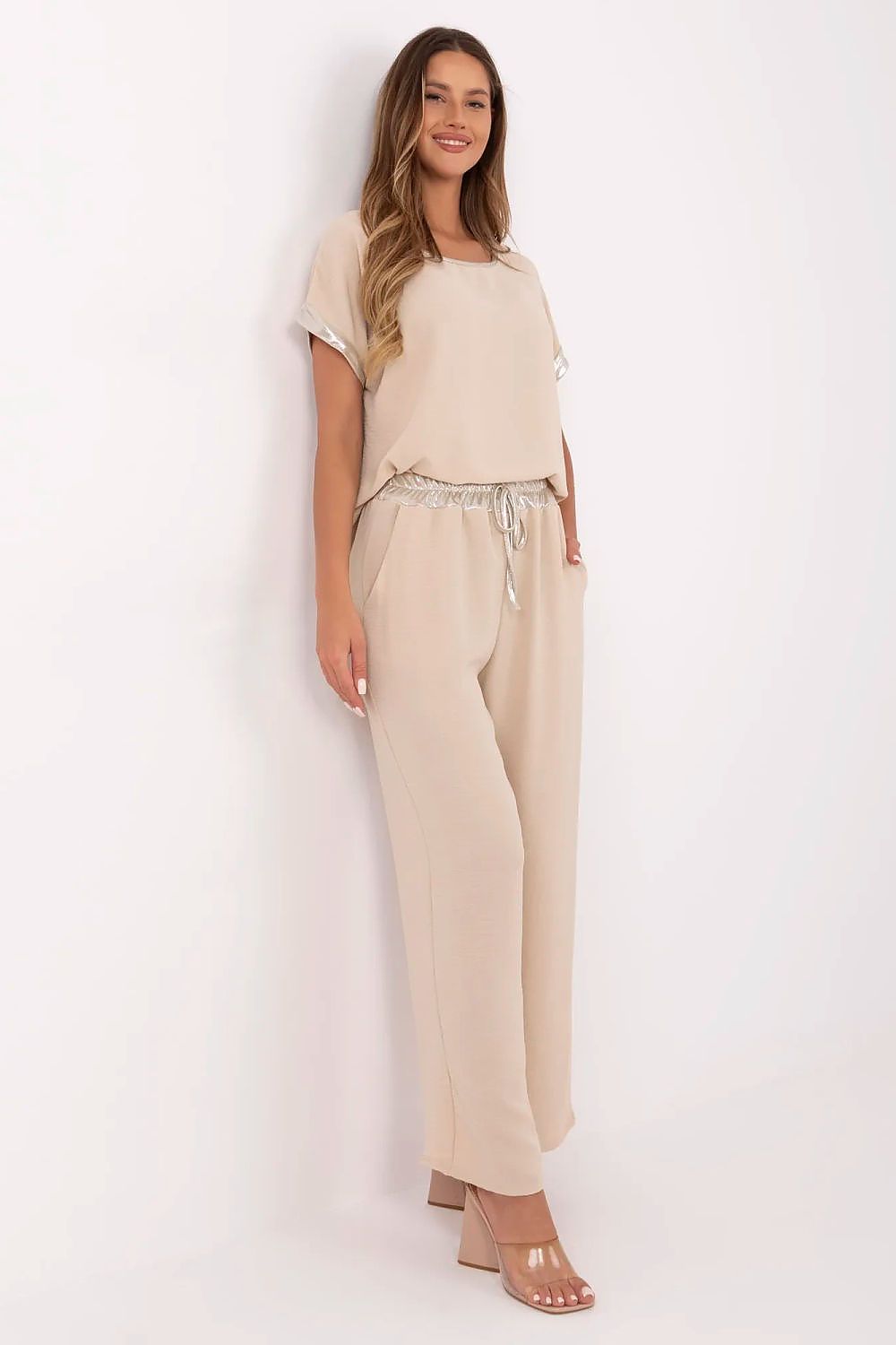 L`ensemble model 211449 Italy Moda