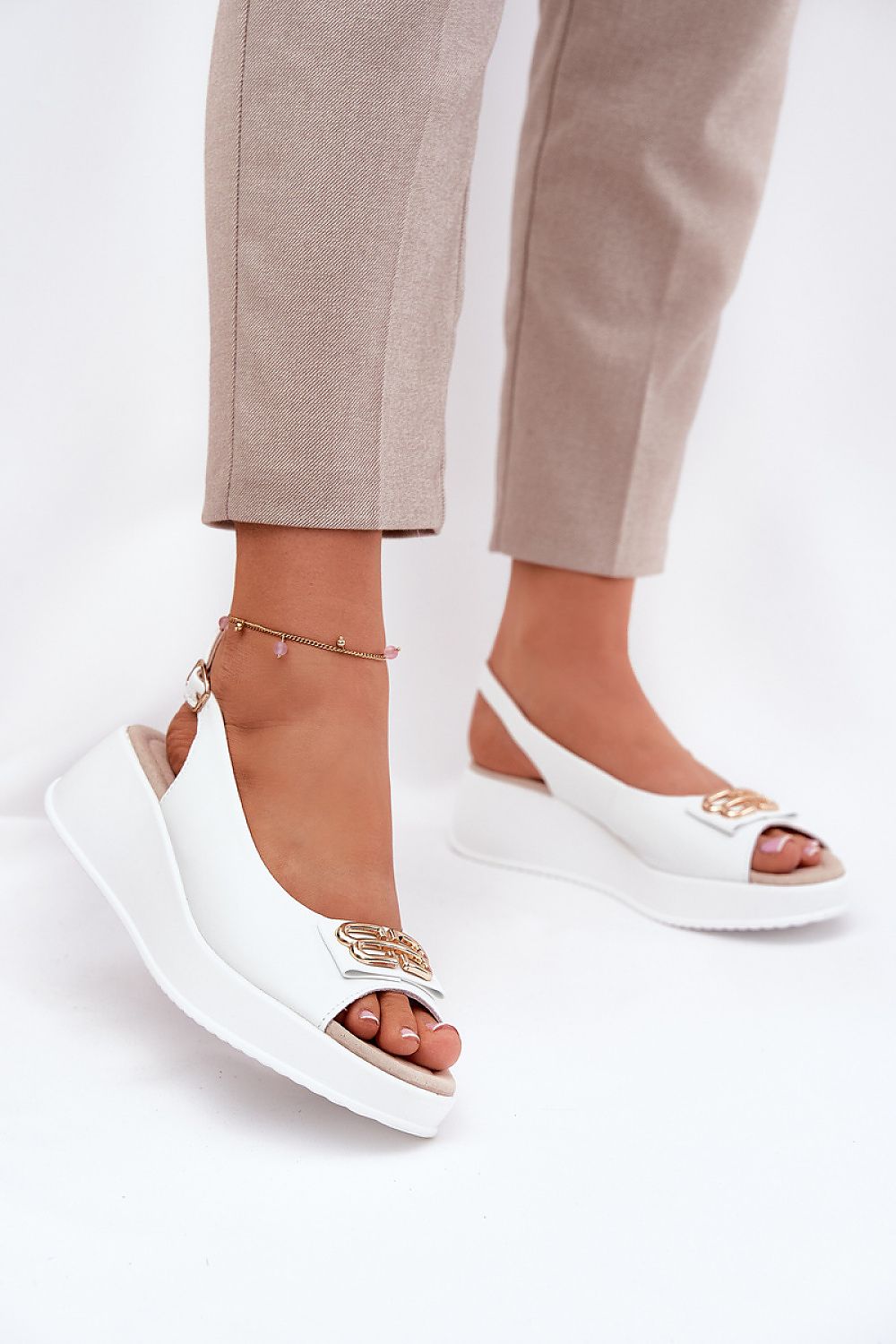 Cothurnes model 211646 Step in style