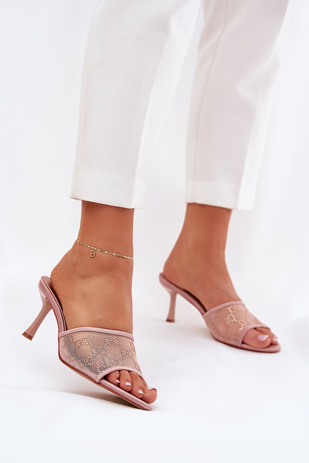 Clacquettes model 212157 Step in style