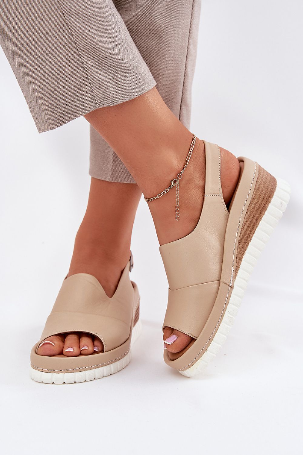 Cothurnes model 212900 Step in style