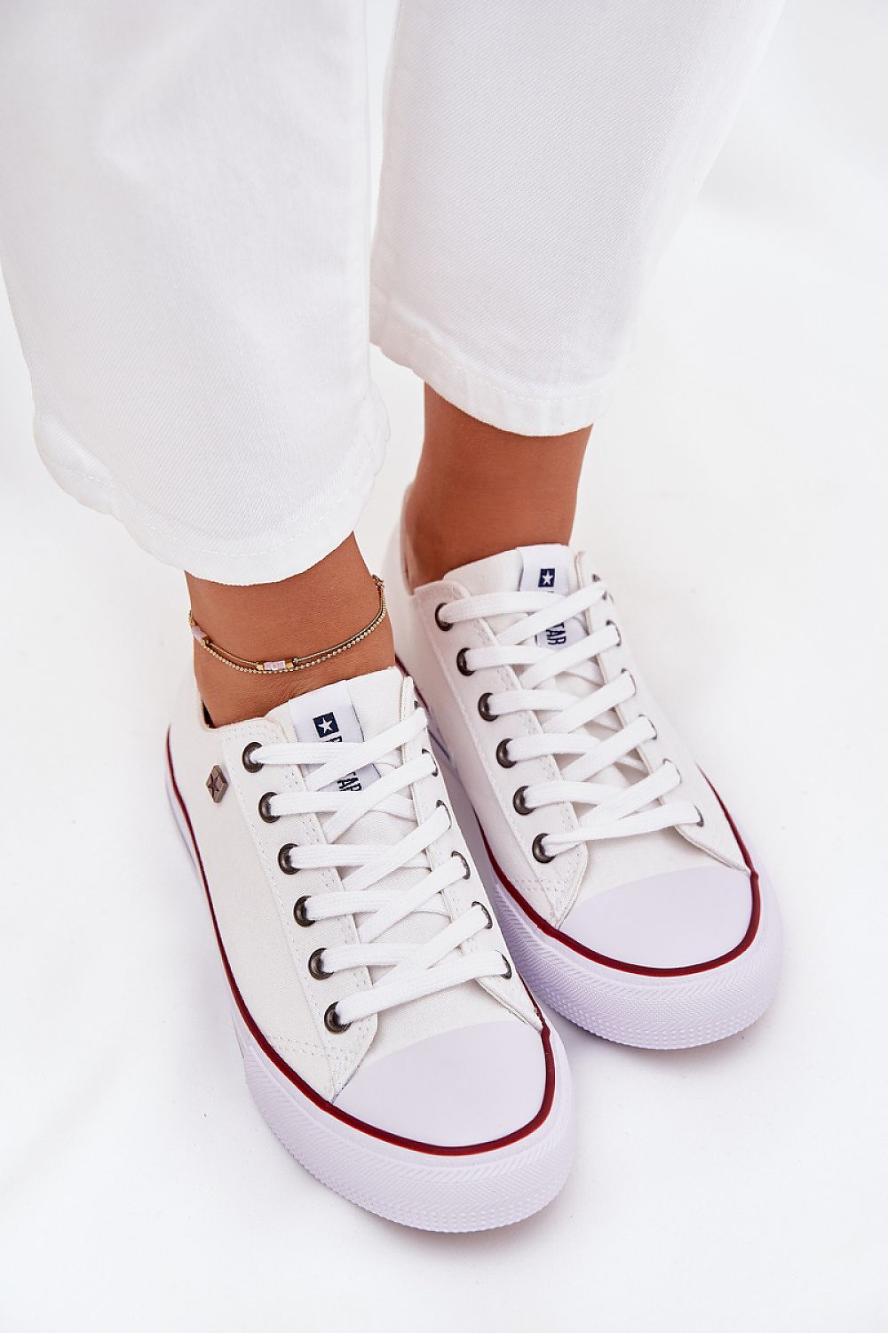 Baskets model 216379 Step in style