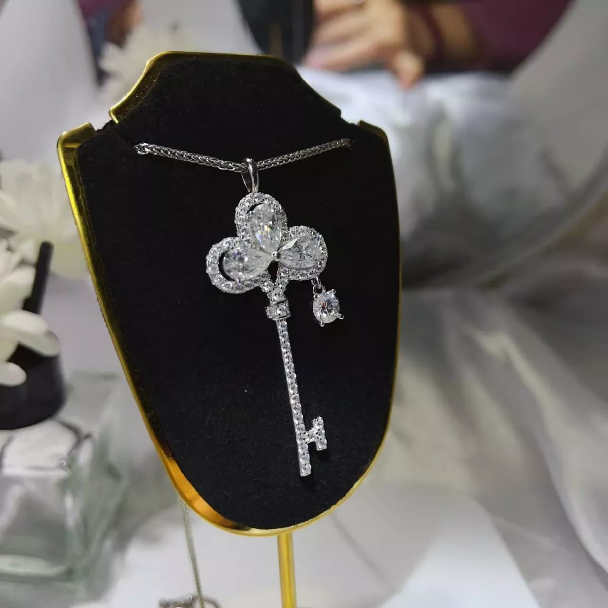 3708ee37-515a-4ddd-bb5b-ded2fb9d3a9b-Max-Origin