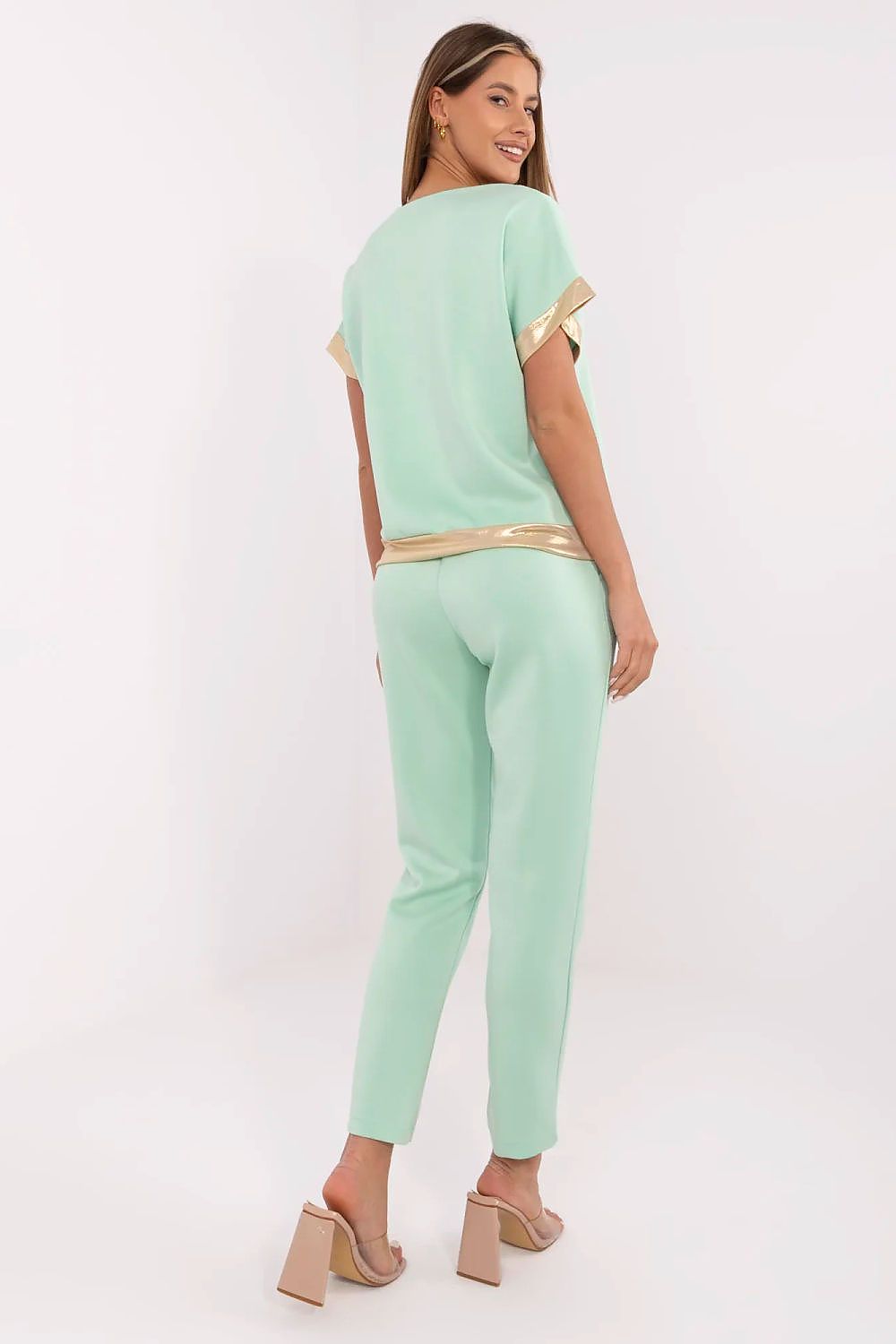  L`ensemble model 212049 Italy Moda 