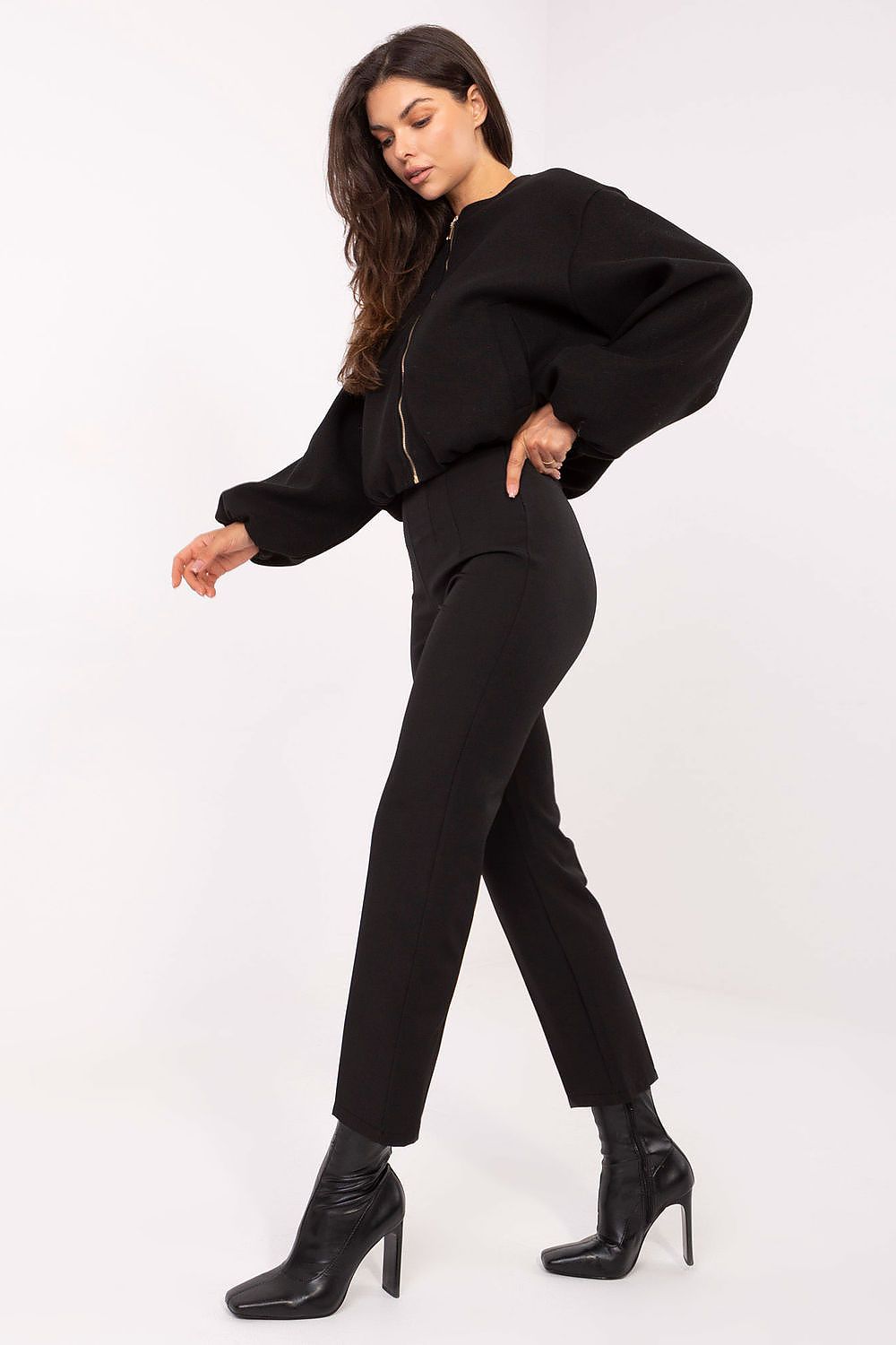  Pantalon femme model 216747 Rue Paris 